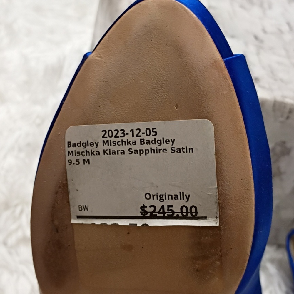 Badgley Mischka Kiarra Saphire Blue Satin Crystal-Back Peep-Toe Heels 9.5M - Picture 15 of 16